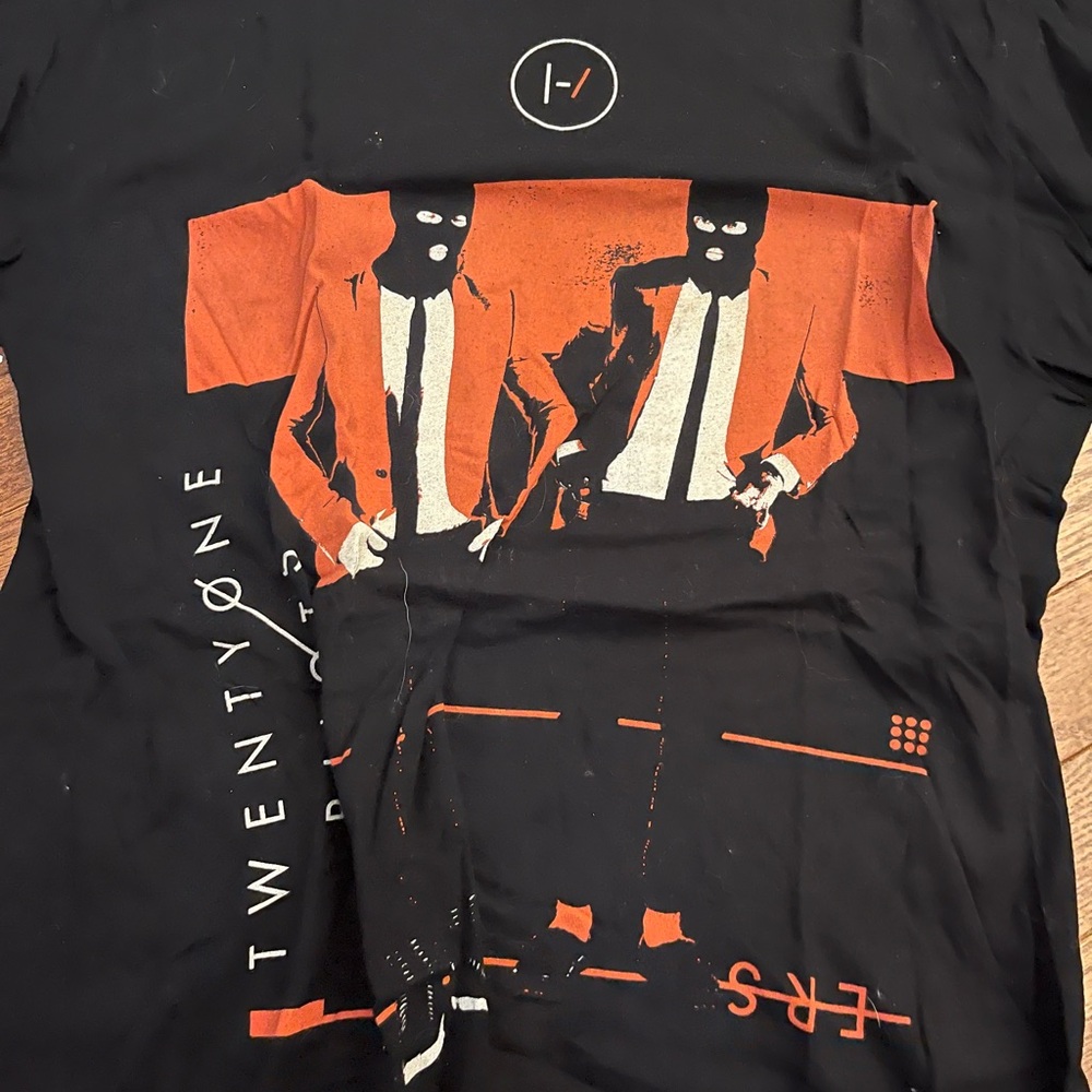 Twenty One Pilots Emotional Roadshow Tour Shirt